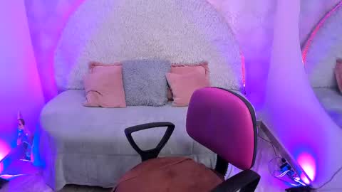 Sara online show from 04/14/26, 03:56