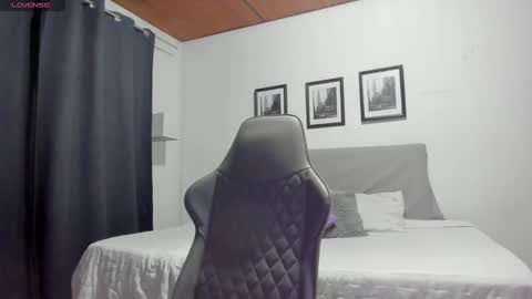 Snapshot of sarita_mendoza chatting on 09/23/25, 07:11 sarita online show from 09/23/25, 07:11