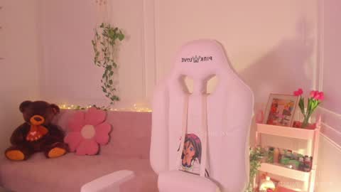 Sara  online show from 01/03/25, 01:59