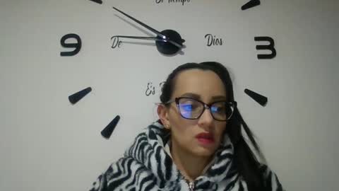 sarita_start online show from 11/18/25, 01:44