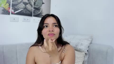 Snapshot of saritadolly_ chatting on 03/09/25, 07:34 Sara Cute  online show from 03/09/25, 07:34