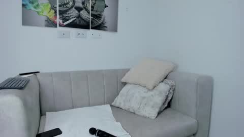 Snapshot of saritadolly_ chatting on 03/10/25, 03:23 Sara Cute  online show from 03/10/25, 03:23