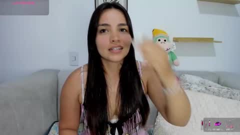 Snapshot of saritadolly_ chatting on 09/11/25, 03:39 Sara Cute  online show from 09/11/25, 03:39
