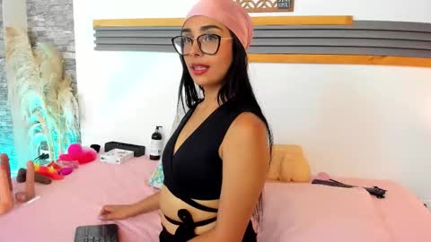 Snapshot of saritalove_ chatting on 03/14/26, 01:55 Sara online show from 03/14/26, 01:55