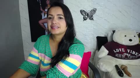 Sarita Tellez online show from 09/30/25, 10:04