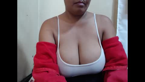 saronette online show from 04/10/26, 10:42