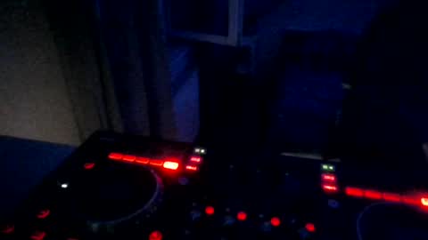 Snapshot of sasch1982h chatting on 07/19/26, 11:19 sasch1982h online show from 07/19/26, 11:19