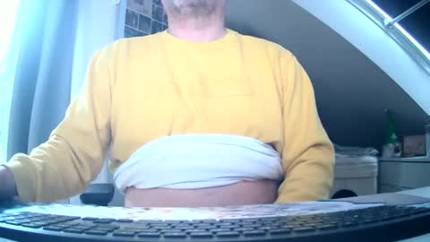 Snapshot of saschaalesi1976 chatting on 02/15/25, 02:22 saschaalesi1976 online show from 02/15/25, 02:22