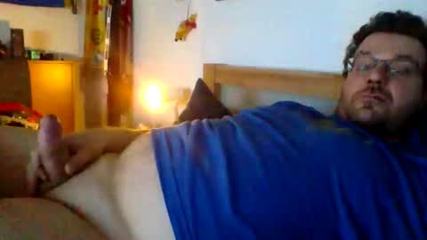 Snapshot of saschacrow1 chatting on 03/19/26, 08:24 Saschacrow1 online show from 03/19/26, 08:24