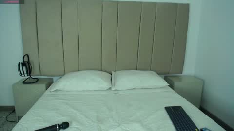 Sasha Brattz online show from 02/05/25, 04:37