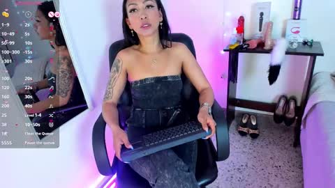 Sasha Brattz online show from 10/21/25, 02:01