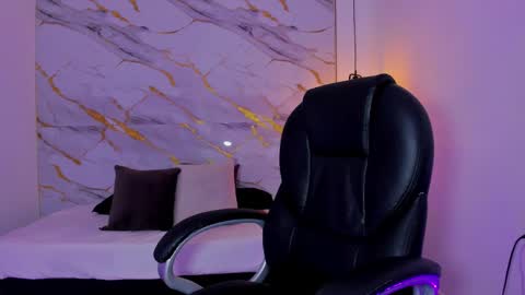 Sasha online show from 02/01/25, 12:29