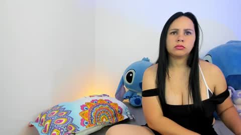 Sacha Salgado online show from 10/30/25, 05:20