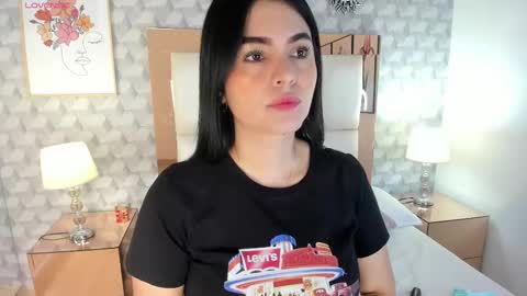 Camila  online show from 09/11/25, 11:43