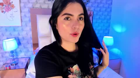 Camila  online show from 10/24/25, 11:39