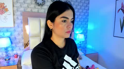 Camila  online show from 11/23/25, 11:32