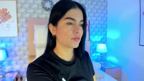 Camila  online show from 12/03/25, 11:30