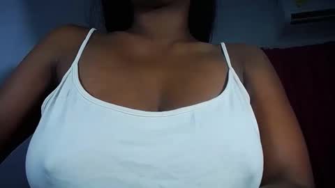 Snapshot of sashabreck1 chatting on 12/14/25, 08:35 sashabreck1 online show from 12/14/25, 08:35