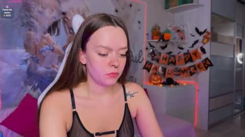 Snapshot of sashacollerx chatting on 10/25/25, 07:16 Alexa online show from 10/25/25, 07:16