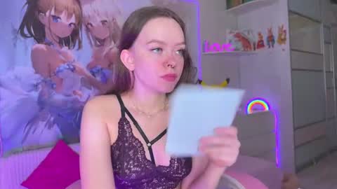 Snapshot of sashacollerx chatting on 07/04/26, 07:03 Alexa online show from 07/04/26, 07:03