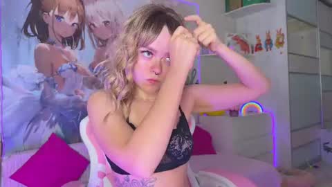 Snapshot of sashacollerx chatting on 07/07/26, 12:53 Alexa online show from 07/07/26, 12:53