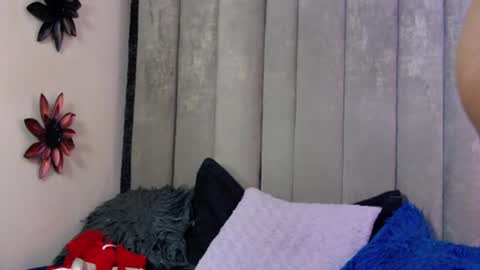 sashafoxy_ online show from 06/10/26, 02:49