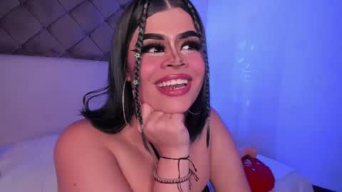 selene  online show from 02/17/25, 09:08