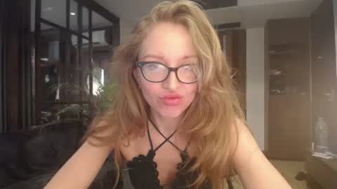 Sasha online show from 12/26/24, 05:26