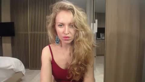 Sasha online show from 10/25/25, 08:03