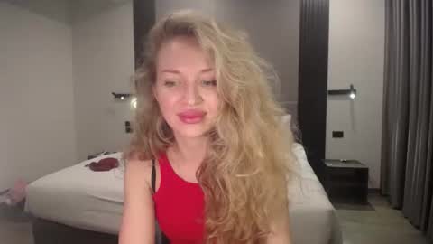 Snapshot of sashasweetsasha chatting on 03/10/26, 01:27 Sasha online show from 03/10/26, 01:27