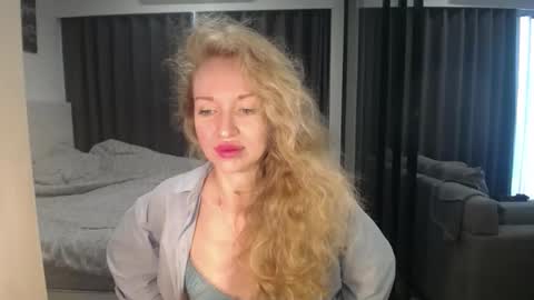 Snapshot of sashasweetsasha chatting on 05/06/26, 03:57 Sasha online show from 05/06/26, 03:57