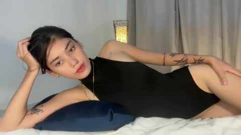 Snapshot of sashi_kaye chatting on 03/08/26, 04:27 sashi_kaye online show from 03/08/26, 04:27