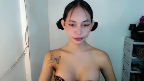 Snapshot of sashifoxdoll_ chatting on 06/18/26, 10:14 Sashi online show from 06/18/26, 10:14