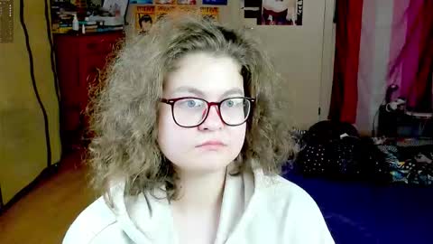 .Alexandra online show from 10/23/25, 09:24