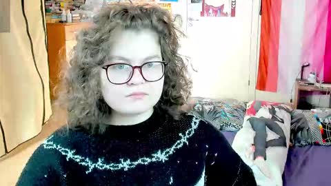 .Alexandra online show from 10/27/25, 08:51