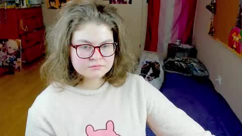 .Alexandra online show from 12/13/25, 07:53