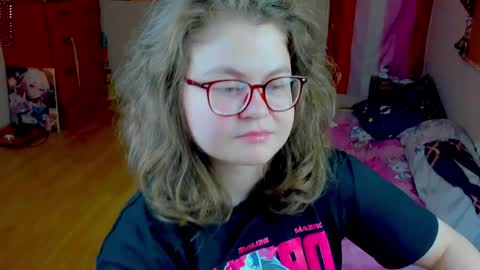 Snapshot of sashy_way chatting on 05/06/26, 05:07 .Alexandra online show from 05/06/26, 05:07