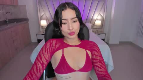 saskia litt online show from 12/21/25, 04:08