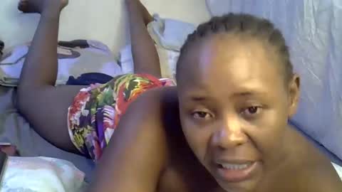 sassy_bella online show from 12/05/25, 02:09