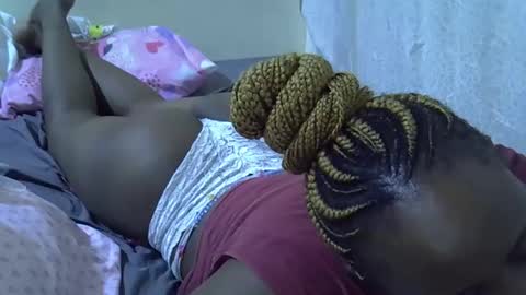 sassy_bella online show from 05/28/26, 04:21