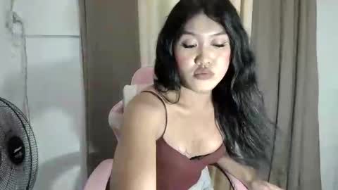 sassy_jenny8 online show from 02/10/26, 10:52