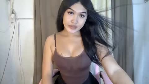 sassy_jenny8 online show from 04/07/26, 10:05