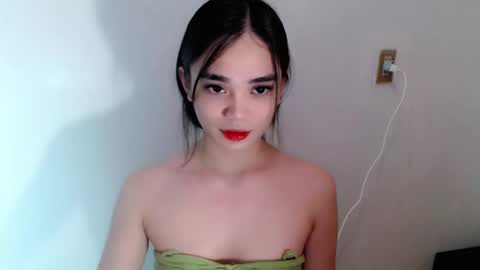 Snapshot of sassy_keath chatting on 05/16/26, 04:50 Keath online show from 05/16/26, 04:50