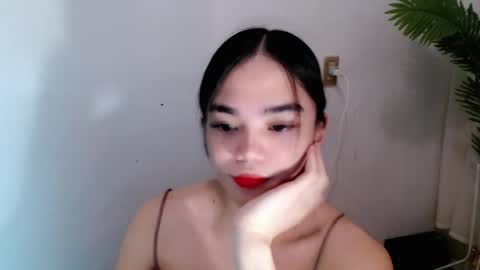 Snapshot of sassy_keath chatting on 05/19/26, 02:34 Keath online show from 05/19/26, 02:34