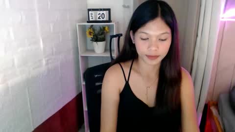 Snapshot of sassy_kimmyy chatting on 04/27/26, 01:09 sassy_kimmyy online show from 04/27/26, 01:09