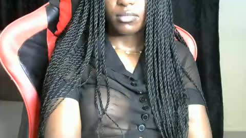 Snapshot of sassy_lyne chatting on 05/18/26, 11:32 sassy_lyne online show from 05/18/26, 11:32