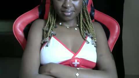 Snapshot of sassy_lyne chatting on 05/29/26, 08:23 sassy_lyne online show from 05/29/26, 08:23