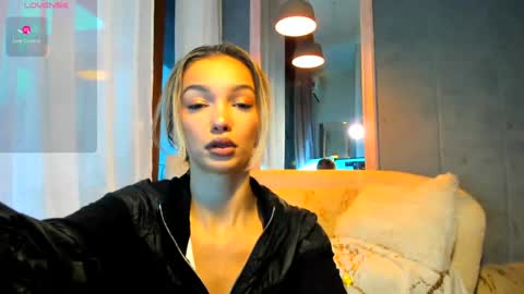 sassyt33n online show from 10/08/25, 08:23