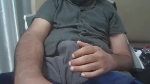 Snapshot of sasuke19922 chatting on 11/14/25, 03:44 sasuke19922 online show from 11/14/25, 03:44