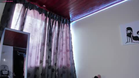    im expecting 300 thumbs up on my altar online show from 01/25/25, 10:28